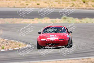 media/May-31-2025-CalClub SCCA (Sat) [[2c1a04e1ee]]/Qualifying/Group 5/Turn 4/